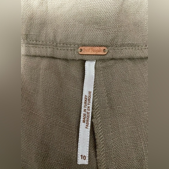 Free People 100% Linen Khaki Cream, Pleated, Wide Leg Cuff Pants Size 10. - Picture 5 of 11